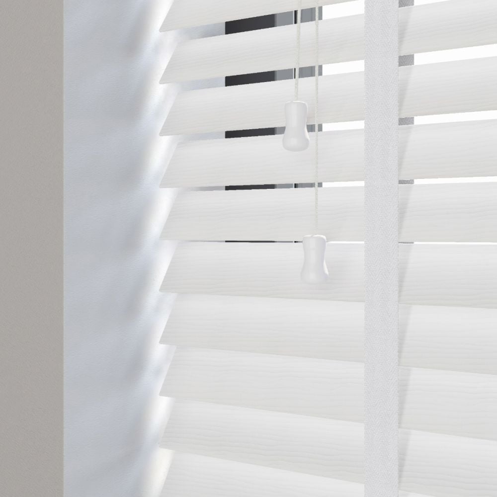 Dream Taped Fine Grain White