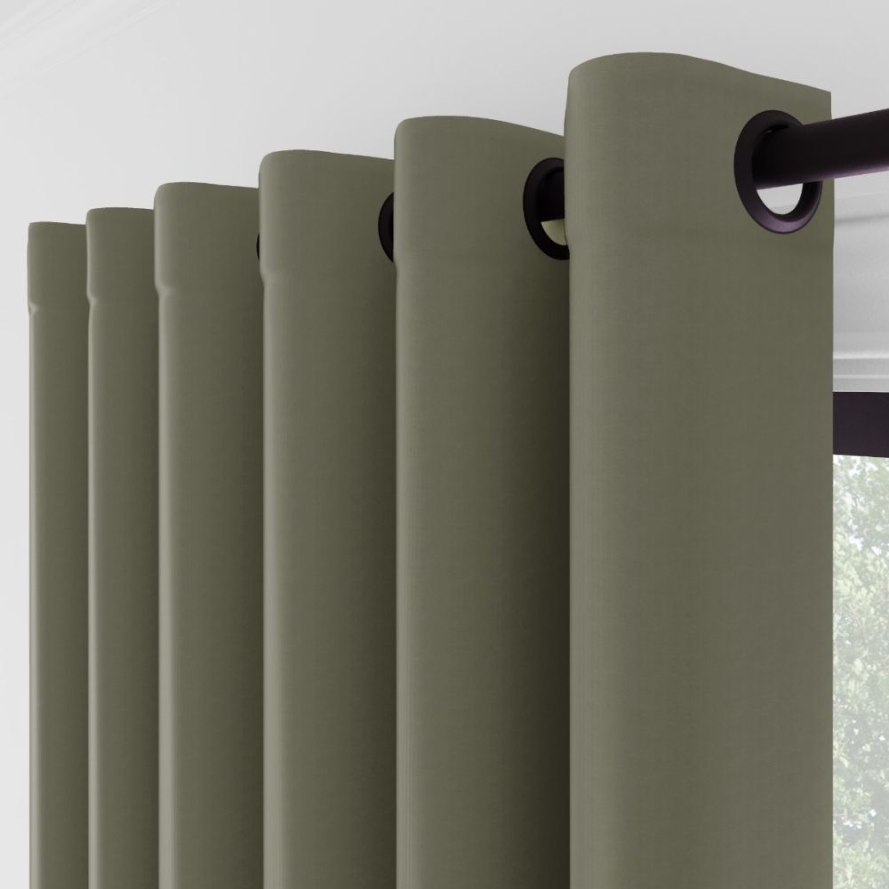 Orka Dark Green Blackout